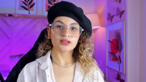 Snapshot of emilyjonesss_ chatting on March 2026 08:46:02 PM Emilyjonnes online show from March 2026 08:46:02 PM