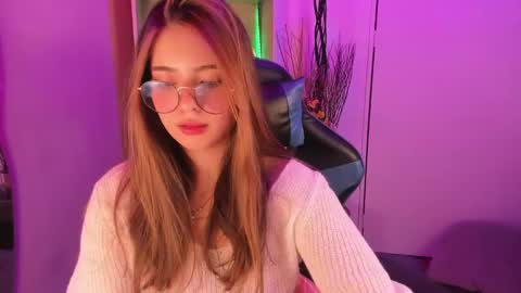 VALEEEN online show from February 2025 07:02:01 PM