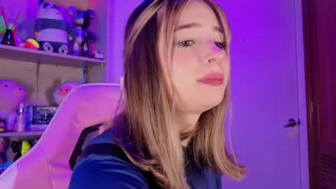 VALEEEN online show from April 2026 03:17:02 PM