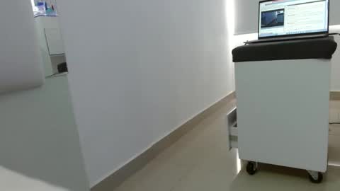 Snapshot of emilymonrro chatting on December 2024 06:59:01 PM emily monrro online show from December 2024 06:59:01 PM