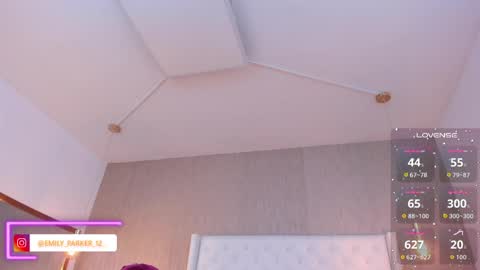 Snapshot of emilyparker__ chatting on April 2026 02:22:01 PM My IG - EmilyParker online show from April 2026 02:22:01 PM