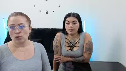 Snapshot of emilyriskhot chatting on September 2025 04:08:02 PM emily  friends online show from September 2025 04:08:02 PM