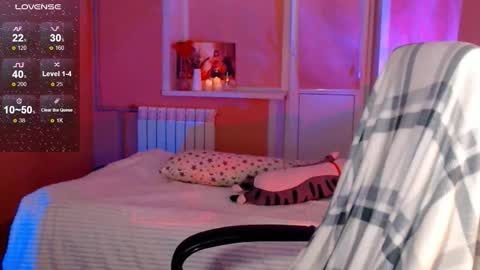 Emily  Emi online show from October 2025 04:20:02 PM