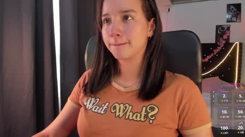 Snapshot of emilyrousex chatting on February 2025 04:04:01 PM emilyrousex online show from February 2025 04:04:01 PM