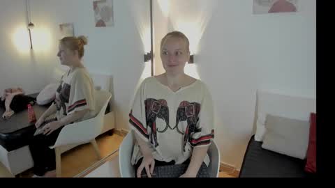 Snapshot of emilysumer chatting on March 2026 08:42:01 PM Summer 3 online show from March 2026 08:42:01 PM