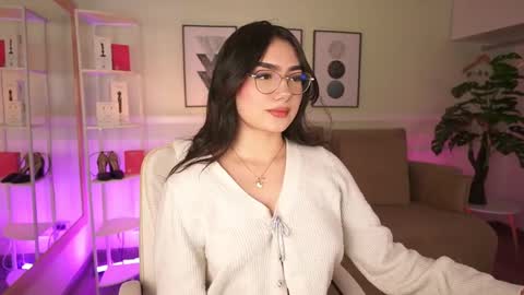 Emily Turner  online show from April 2026 07:18:02 PM