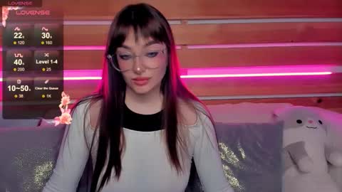 Snapshot of emilytylerr chatting on October 2025 07:59:02 AM Emily online show from October 2025 07:59:02 AM