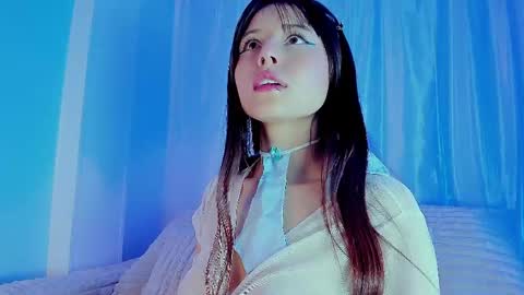 Snapshot of emilywithe_ chatting on March 2026 11:06:01 PM online show from March 2026 11:06:01 PM