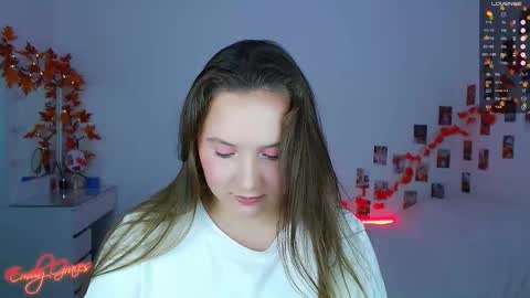 Emily online show from September 2025 09:40:02 PM