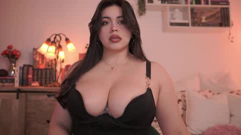 Snapshot of emilyxrose_ chatting on April 2026 04:48:02 PM IG thickemmsss online show from April 2026 04:48:02 PM