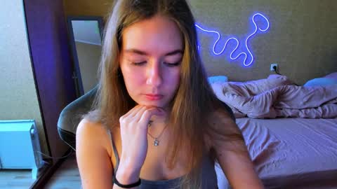 Snapshot of emilyy____ chatting on April 2026 09:49:01 AM Emily online show from April 2026 09:49:01 AM
