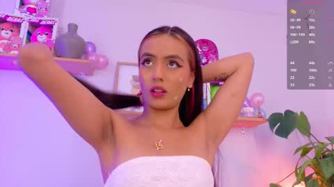 Emily Bank online show from December 2025 07:32:01 PM