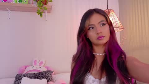 Emily Bank online show from April 2026 07:37:01 PM