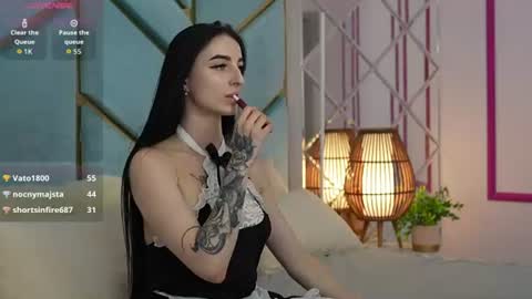 Snapshot of emilyymoon chatting on July 2026 06:27:01 AM emilyymoon online show from July 2026 06:27:01 AM