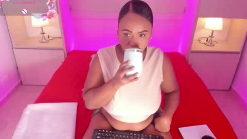 Snapshot of emilyystuart chatting on March 2026 04:07:02 AM Emily online show from March 2026 04:07:02 AM