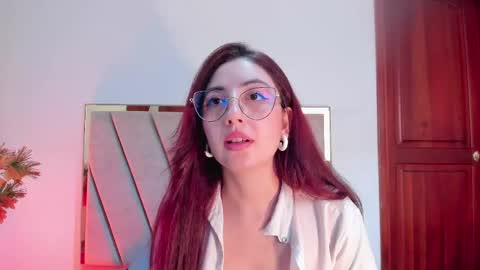 Emilyy Watson online show from February 2025 03:14:02 PM