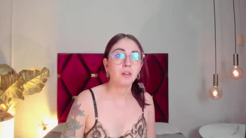 Emilyy Watson online show from September 2025 11:48:02 PM