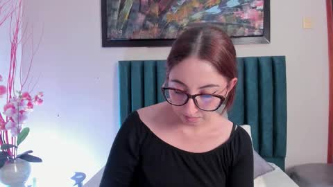 Emilyy Watson online show from December 2025 11:54:01 PM