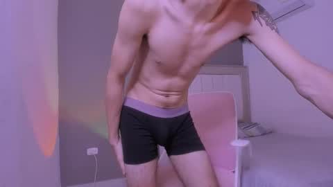 Snapshot of emitremmus_ chatting on April 2026 04:48:01 AM Jordy online show from April 2026 04:48:01 AM