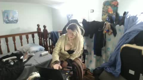 Snapshot of emma671 chatting on February 2025 07:07:02 AM emma online show from February 2025 07:07:02 AM