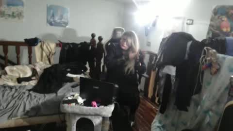 Snapshot of emma671 chatting on March 2025 12:42:02 AM emma online show from March 2025 12:42:02 AM