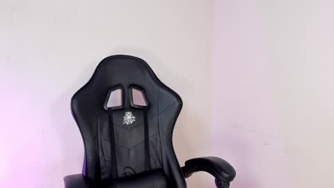 emma online show from December 2024 02:33:02 AM