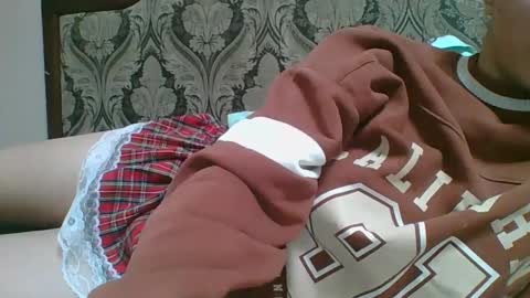 emma_991 online show from January 2025 01:45:02 PM