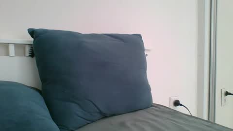 Snapshot of emma_991 chatting on April 2026 07:25:02 AM emma_991 online show from April 2026 07:25:02 AM