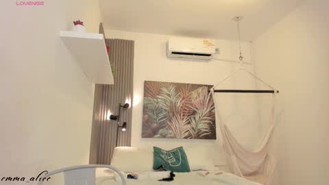 Snapshot of emma_alice_ chatting on September 2025 12:15:02 PM Alice online show from September 2025 12:15:02 PM