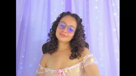 Emma online show from November 2025 10:21:02 PM