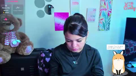 Snapshot of emma_boo_ chatting on June 2026 02:39:01 PM emma_boo_ online show from June 2026 02:39:01 PM