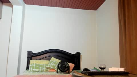 Snapshot of emma_brown777 chatting on January 2025 02:30:02 AM ALBA  online show from January 2025 02:30:02 AM