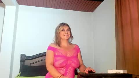 Snapshot of emma_brown777 chatting on February 2025 10:26:02 PM ALBA  online show from February 2025 10:26:02 PM