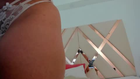 Snapshot of emma_castilloo chatting on January 2025 08:11:01 AM Emma Castillo online show from January 2025 08:11:01 AM