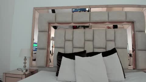 Snapshot of emma_castilloo chatting on February 2025 12:27:01 PM Emma Castillo online show from February 2025 12:27:01 PM