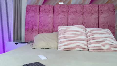 Emma online show from February 2026 03:05:02 AM