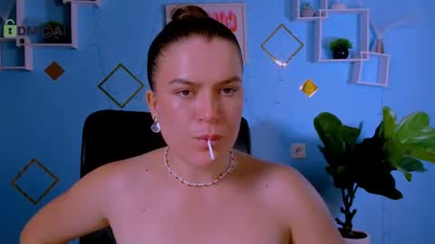 emma_dark_ online show from July 2026 09:22:02 AM