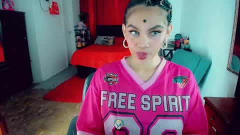 Snapshot of emma_diva chatting on April 2026 06:57:02 PM emma online show from April 2026 06:57:02 PM