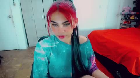 Snapshot of emma_diva chatting on June 2026 05:59:01 PM emma online show from June 2026 05:59:01 PM