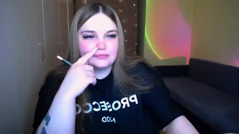 Snapshot of emma_dorn chatting on June 2026 09:55:02 AM Eva online show from June 2026 09:55:02 AM
