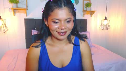 Snapshot of emma_hassani chatting on February 2026 02:51:02 PM Tell me Emma online show from February 2026 02:51:02 PM