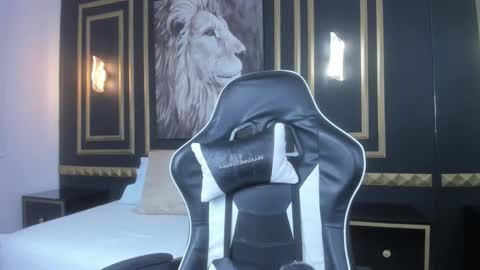 E M M A online show from February 2026 02:10:01 AM