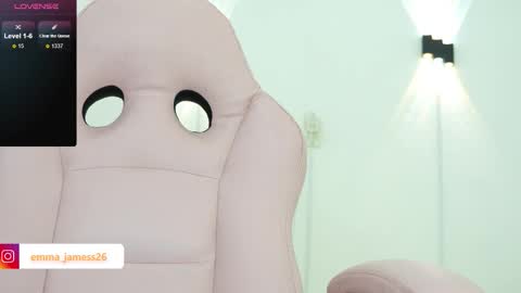 Snapshot of emma_jamess chatting on March 2026 03:21:01 AM emma_jamess online show from March 2026 03:21:01 AM