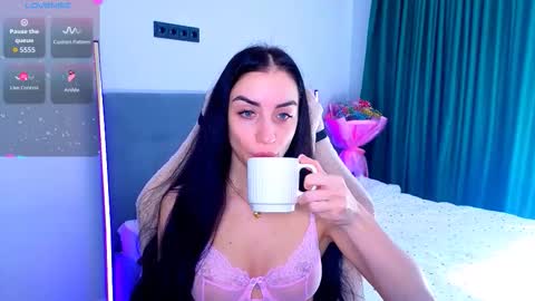 Snapshot of emma_jordan chatting on March 2026 08:42:01 AM Emma online show from March 2026 08:42:01 AM