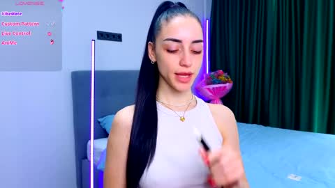 Snapshot of emma_jordan chatting on April 2026 10:27:02 AM Emma online show from April 2026 10:27:02 AM