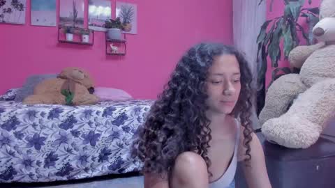 Snapshot of emma_lean chatting on December 2024 02:19:01 AM whises lits online show from December 2024 02:19:01 AM