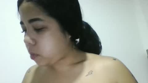 Snapshot of emma_lean chatting on October 2025 01:01:02 PM whises lits online show from October 2025 01:01:02 PM