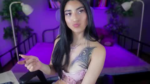 Emma online show from February 2026 09:35:01 PM