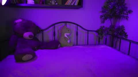 Emma online show from March 2026 10:07:01 PM