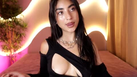 Emma online show from April 2026 09:23:01 PM